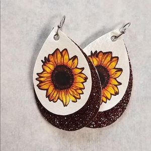 Sunflower 🌻 Earrings